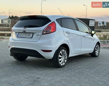 Білий Форд Фієста, об'ємом двигуна 1 л та пробігом 54 тис. км за 9900 $, фото 10 на Automoto.ua