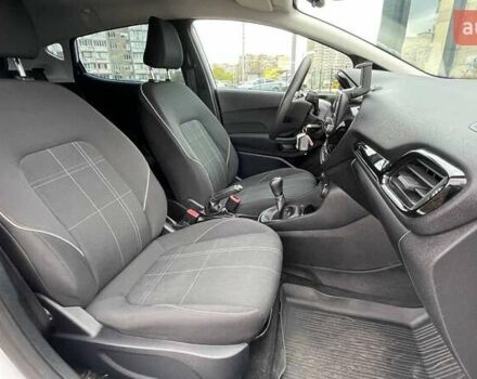 Белый Форд Фиеста, объемом двигателя 1.08 л и пробегом 101 тыс. км за 8990 $, фото 9 на Automoto.ua