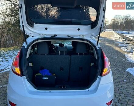 Белый Форд Фиеста, объемом двигателя 1.6 л и пробегом 140 тыс. км за 8600 $, фото 13 на Automoto.ua