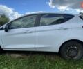 Белый Форд Фиеста, объемом двигателя 1 л и пробегом 129 тыс. км за 10500 $, фото 1 на Automoto.ua