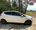Білий Форд Фієста, об'ємом двигуна 1 л та пробігом 140 тис. км за 9000 $, фото 1 на Automoto.ua