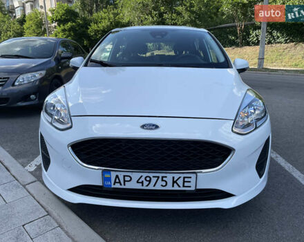 Білий Форд Фієста, об'ємом двигуна 1.08 л та пробігом 134 тис. км за 9999 $, фото 1 на Automoto.ua