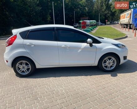 Білий Форд Фієста, об'ємом двигуна 1.6 л та пробігом 104 тис. км за 9100 $, фото 7 на Automoto.ua