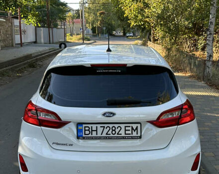 Белый Форд Фиеста, объемом двигателя 1 л и пробегом 58 тыс. км за 12900 $, фото 7 на Automoto.ua