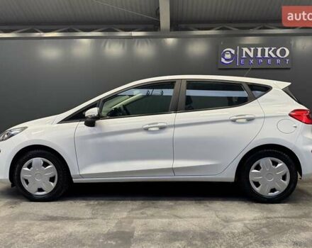 Белый Форд Фиеста, объемом двигателя 1.08 л и пробегом 83 тыс. км за 8300 $, фото 7 на Automoto.ua