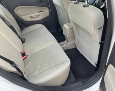 Білий Форд Фієста, об'ємом двигуна 1.6 л та пробігом 32 тис. км за 1200 $, фото 10 на Automoto.ua