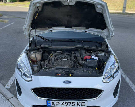 Білий Форд Фієста, об'ємом двигуна 1.08 л та пробігом 134 тис. км за 9999 $, фото 21 на Automoto.ua