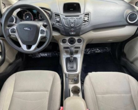 Білий Форд Фієста, об'ємом двигуна 1.6 л та пробігом 32 тис. км за 1200 $, фото 8 на Automoto.ua