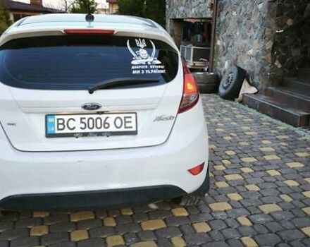 Белый Форд Фиеста, объемом двигателя 1.6 л и пробегом 66 тыс. км за 9000 $, фото 1 на Automoto.ua