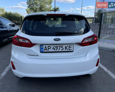 Білий Форд Фієста, об'ємом двигуна 1.08 л та пробігом 134 тис. км за 9999 $, фото 3 на Automoto.ua