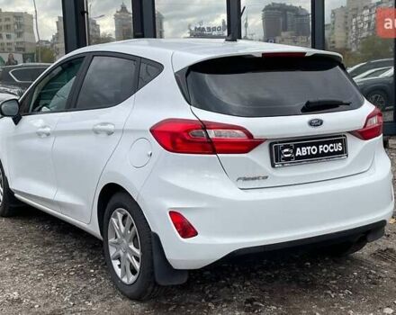 Белый Форд Фиеста, объемом двигателя 1.08 л и пробегом 101 тыс. км за 8990 $, фото 3 на Automoto.ua