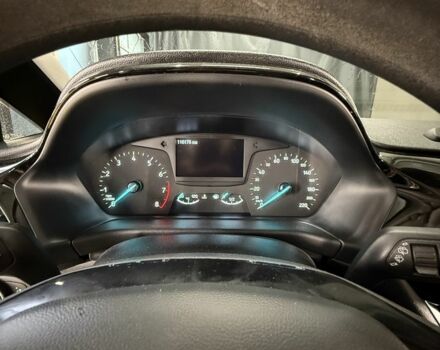 Белый Форд Фиеста, объемом двигателя 1.1 л и пробегом 116 тыс. км за 9000 $, фото 3 на Automoto.ua