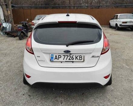 Білий Форд Фієста, об'ємом двигуна 1.6 л та пробігом 80 тис. км за 8300 $, фото 1 на Automoto.ua