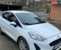 Белый Форд Фиеста, объемом двигателя 1.1 л и пробегом 200 тыс. км за 8000 $, фото 1 на Automoto.ua