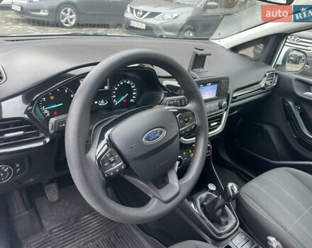 Белый Форд Фиеста, объемом двигателя 1.08 л и пробегом 130 тыс. км за 7500 $, фото 10 на Automoto.ua