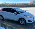 Белый Форд Фиеста, объемом двигателя 1.6 л и пробегом 140 тыс. км за 8600 $, фото 6 на Automoto.ua