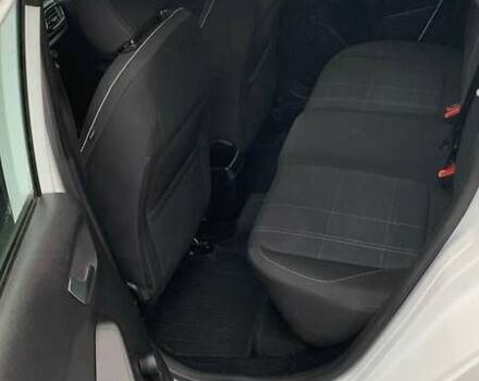 Белый Форд Фиеста, объемом двигателя 1.08 л и пробегом 146 тыс. км за 7600 $, фото 12 на Automoto.ua