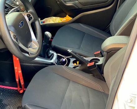 Белый Форд Фиеста, объемом двигателя 1.6 л и пробегом 62 тыс. км за 7200 $, фото 6 на Automoto.ua