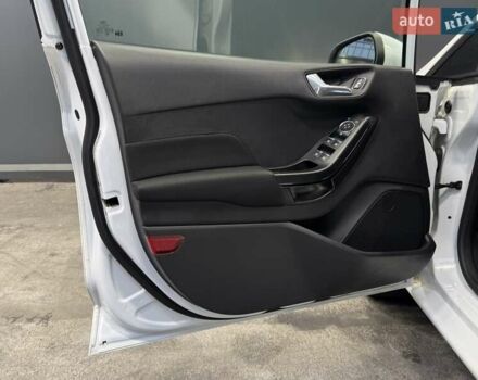 Белый Форд Фиеста, объемом двигателя 1.08 л и пробегом 83 тыс. км за 8300 $, фото 34 на Automoto.ua