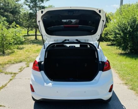 Білий Форд Фієста, об'ємом двигуна 1 л та пробігом 37 тис. км за 11200 $, фото 18 на Automoto.ua