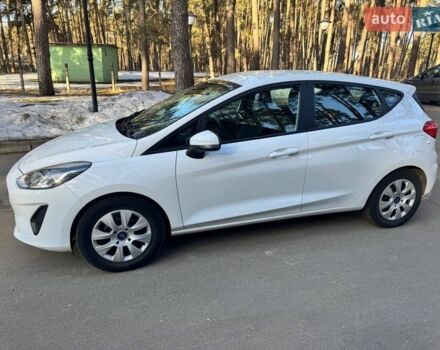 Білий Форд Фієста, об'ємом двигуна 1.1 л та пробігом 191 тис. км за 7500 $, фото 2 на Automoto.ua
