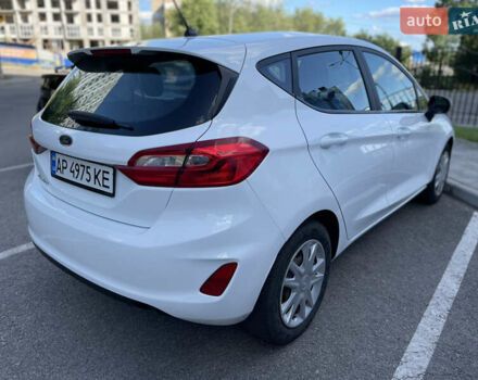 Білий Форд Фієста, об'ємом двигуна 1.08 л та пробігом 134 тис. км за 9999 $, фото 4 на Automoto.ua