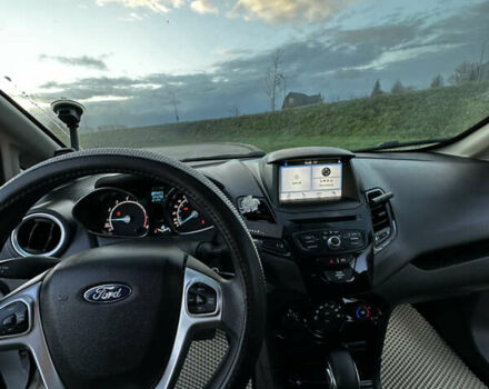 Белый Форд Фиеста, объемом двигателя 1.6 л и пробегом 130 тыс. км за 8450 $, фото 22 на Automoto.ua