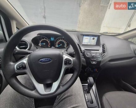 Белый Форд Фиеста, объемом двигателя 1.6 л и пробегом 48 тыс. км за 12600 $, фото 9 на Automoto.ua