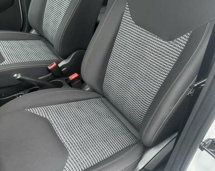 Белый Форд Фиеста, объемом двигателя 1.2 л и пробегом 43 тыс. км за 8300 $, фото 15 на Automoto.ua