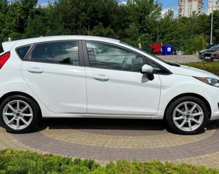 Белый Форд Фиеста, объемом двигателя 1.6 л и пробегом 130 тыс. км за 8650 $, фото 7 на Automoto.ua