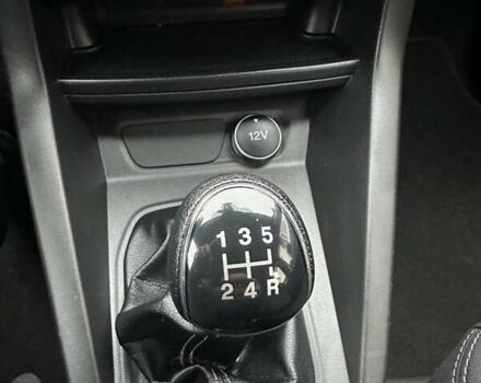 Белый Форд Фиеста, объемом двигателя 1.2 л и пробегом 43 тыс. км за 8300 $, фото 22 на Automoto.ua