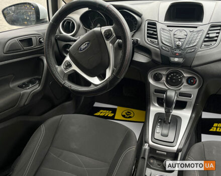 Білий Форд Фієста, об'ємом двигуна 1.6 л та пробігом 138 тис. км за 8599 $, фото 21 на Automoto.ua