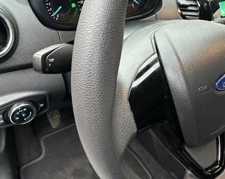 Белый Форд Фиеста, объемом двигателя 1.2 л и пробегом 43 тыс. км за 8300 $, фото 17 на Automoto.ua