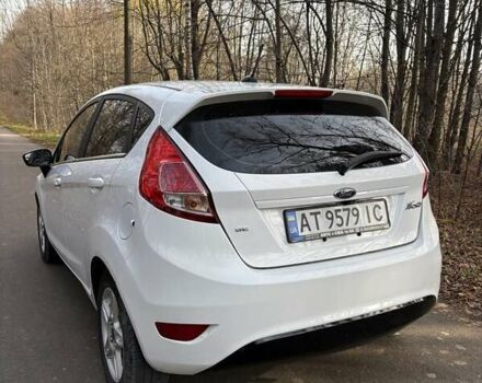 Белый Форд Фиеста, объемом двигателя 1.6 л и пробегом 128 тыс. км за 9300 $, фото 2 на Automoto.ua