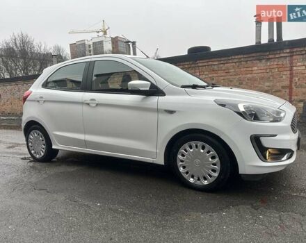 Белый Форд Фиеста, объемом двигателя 1.2 л и пробегом 43 тыс. км за 8300 $, фото 5 на Automoto.ua