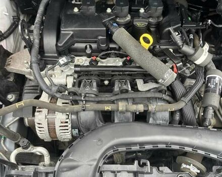 Белый Форд Фиеста, объемом двигателя 1.2 л и пробегом 43 тыс. км за 8300 $, фото 43 на Automoto.ua