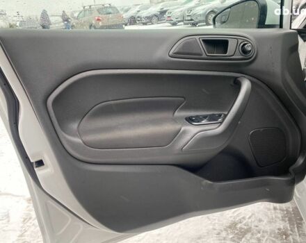 Білий Форд Фієста, об'ємом двигуна 1.6 л та пробігом 66 тис. км за 9790 $, фото 23 на Automoto.ua