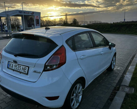 Белый Форд Фиеста, объемом двигателя 1.6 л и пробегом 130 тыс. км за 8450 $, фото 4 на Automoto.ua