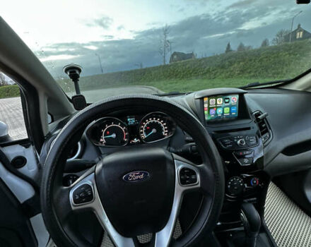 Белый Форд Фиеста, объемом двигателя 1.6 л и пробегом 130 тыс. км за 8450 $, фото 27 на Automoto.ua