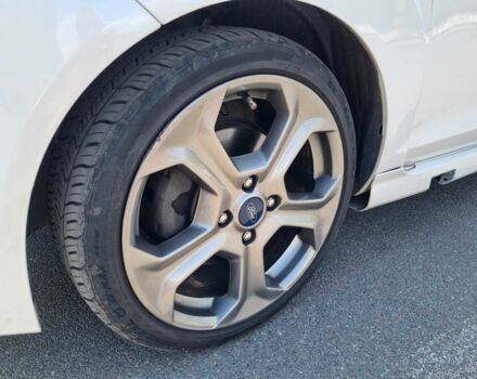 Білий Форд Фієста, об'ємом двигуна 1.6 л та пробігом 28 тис. км за 10700 $, фото 22 на Automoto.ua