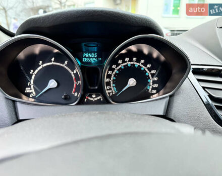 Білий Форд Фієста, об'ємом двигуна 1.6 л та пробігом 66 тис. км за 9800 $, фото 9 на Automoto.ua