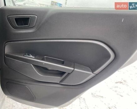 Белый Форд Фиеста, объемом двигателя 1.6 л и пробегом 66 тыс. км за 9790 $, фото 11 на Automoto.ua