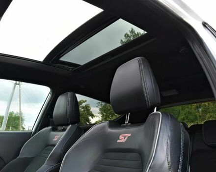 Белый Форд Фиеста, объемом двигателя 1.5 л и пробегом 41 тыс. км за 6000 $, фото 9 на Automoto.ua