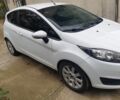 Білий Форд Фієста, об'ємом двигуна 1.5 л та пробігом 180 тис. км за 7500 $, фото 2 на Automoto.ua
