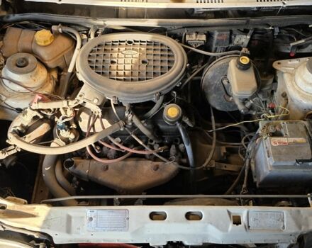 Белый Форд Фиеста, объемом двигателя 0 л и пробегом 340 тыс. км за 900 $, фото 4 на Automoto.ua