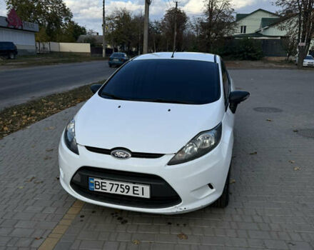 Белый Форд Фиеста, объемом двигателя 1.4 л и пробегом 227 тыс. км за 4800 $, фото 3 на Automoto.ua