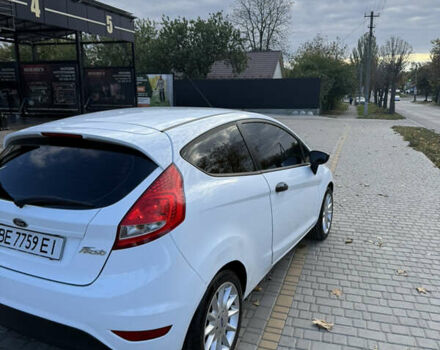 Белый Форд Фиеста, объемом двигателя 1.4 л и пробегом 227 тыс. км за 4800 $, фото 1 на Automoto.ua