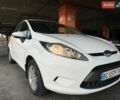 Белый Форд Фиеста, объемом двигателя 1.2 л и пробегом 276 тыс. км за 5000 $, фото 1 на Automoto.ua