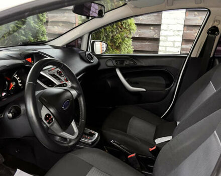 Белый Форд Фиеста, объемом двигателя 1.39 л и пробегом 199 тыс. км за 6500 $, фото 11 на Automoto.ua