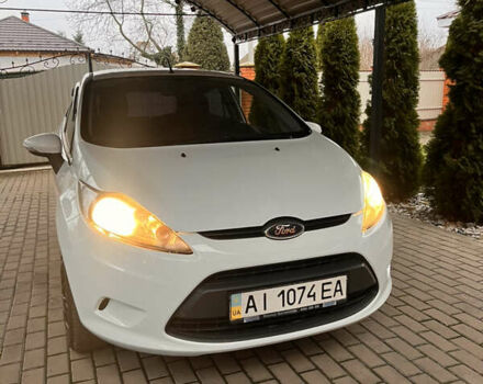 Белый Форд Фиеста, объемом двигателя 1.39 л и пробегом 199 тыс. км за 6500 $, фото 20 на Automoto.ua